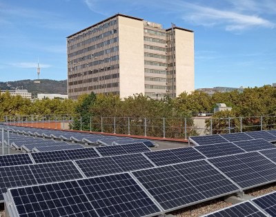 Creix la producció d’energia solar fotovoltaica per a l'autoconsum a la UPC i es redueix el consum energètic